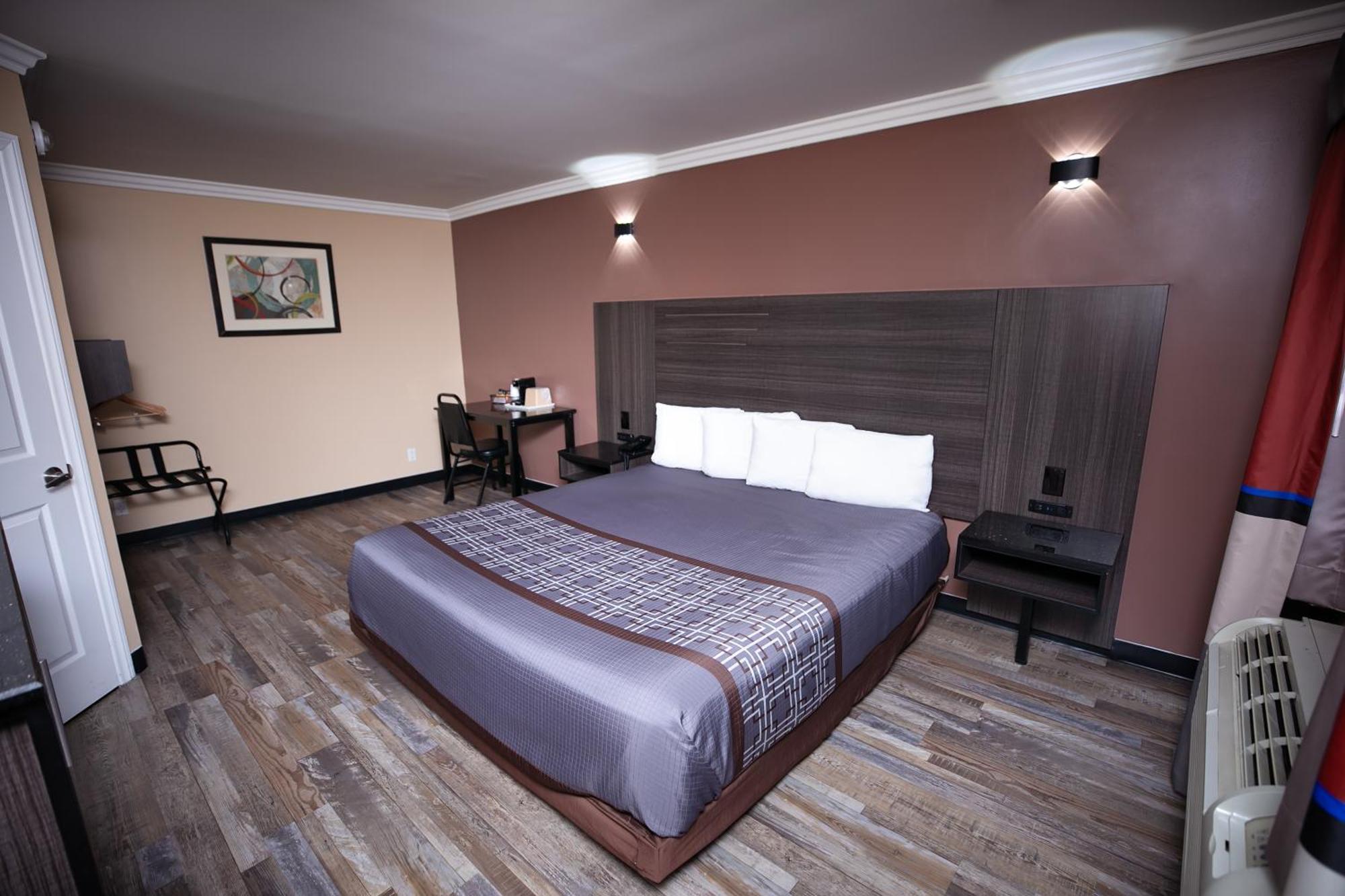Rodeway Inn & Suites بيلفلاوير المظهر الخارجي الصورة